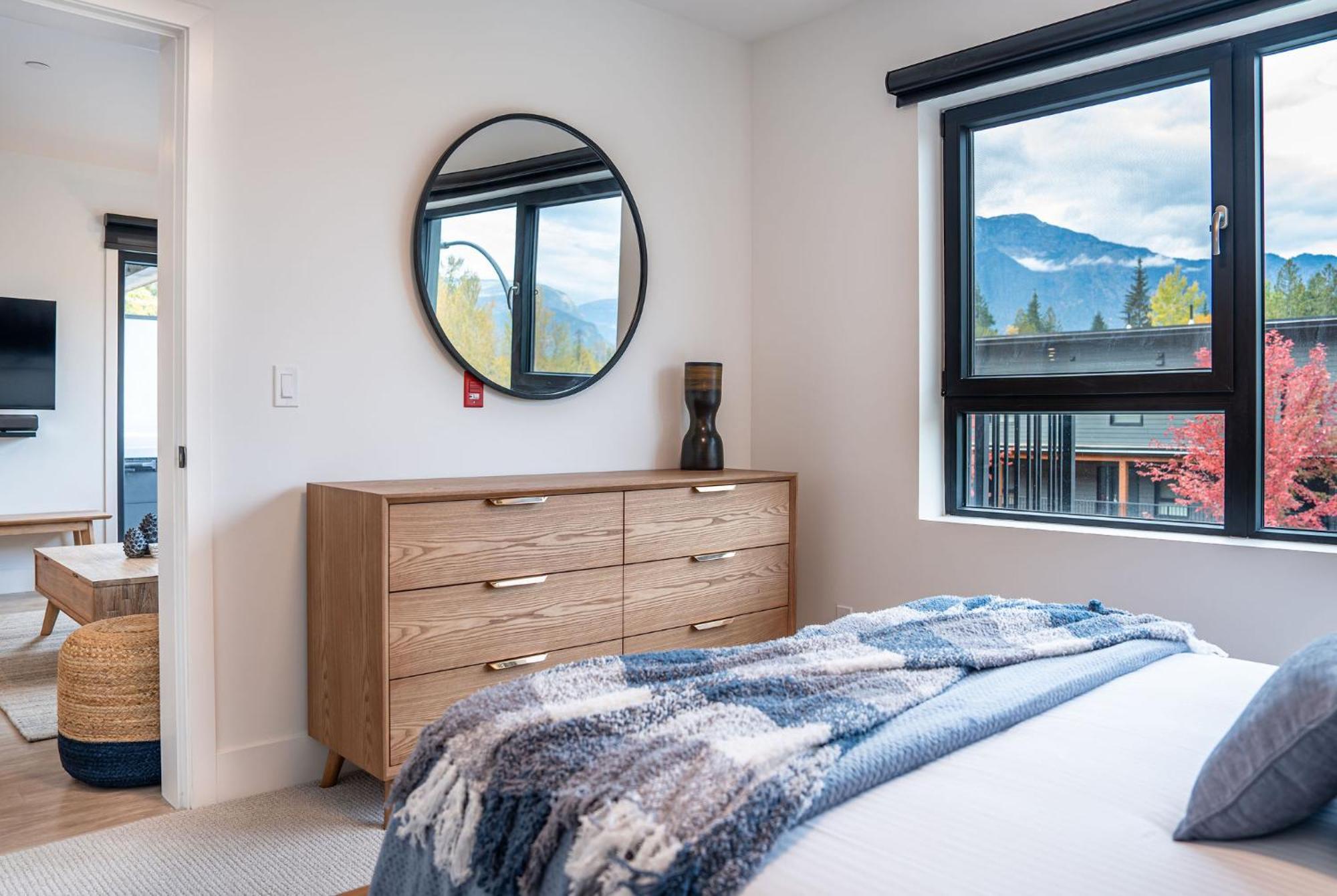Bluebird Daze By Revelstoke Vacations公寓 外观 照片