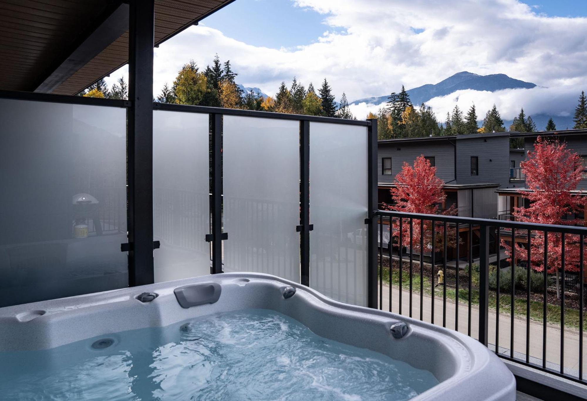Bluebird Daze By Revelstoke Vacations公寓 外观 照片